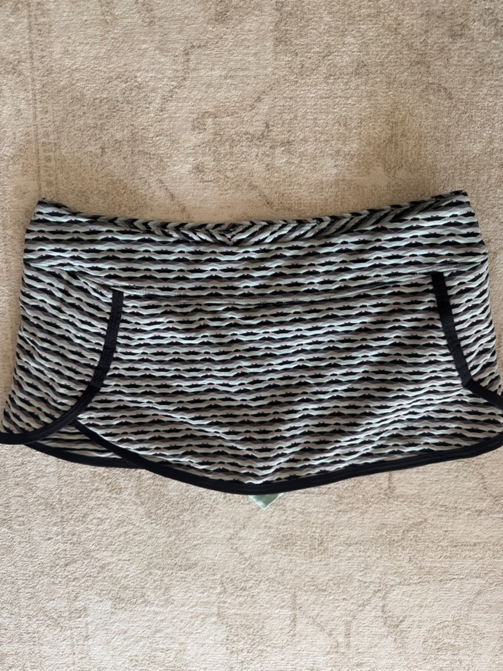 Athleta Patterned Women’s Athletic Shorts Skort